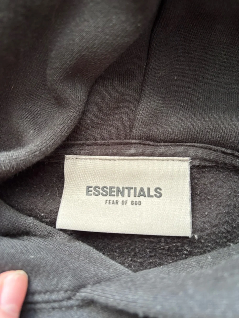 ESSENTIALS Fear of God Black Hoodie - Picture 4 of 5
